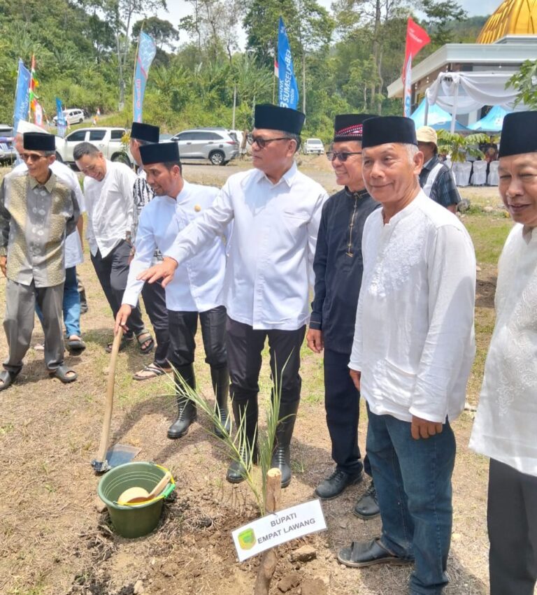 PERESMIAN MASJID AL-ZAIRUS LAHAT